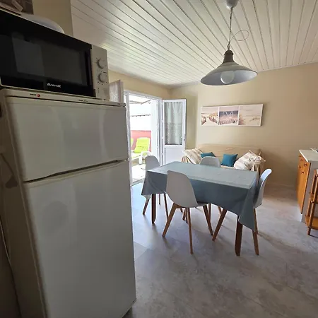 Maison Proche - 4 Pers. - Fr-1-194-459